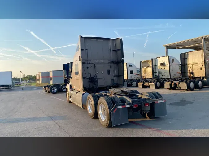 2022 International LT