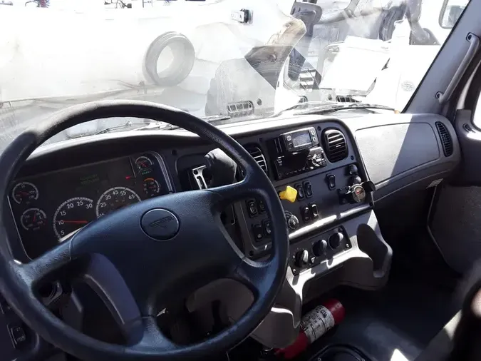 2022 FREIGHTLINER/MERCEDES M2 1066eff5777080614684fa86d4afd894e3b