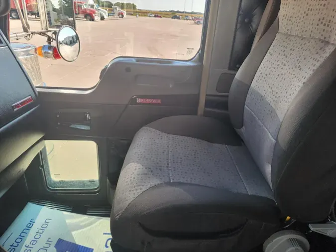 2021 Kenworth W900L