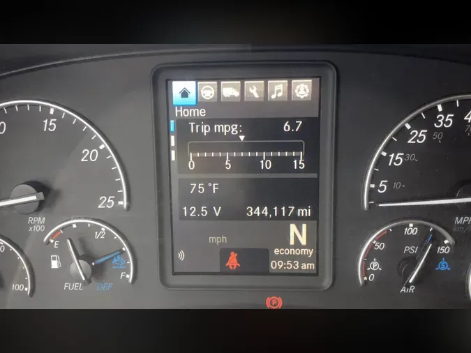 2019 Freightliner Cascadia 126