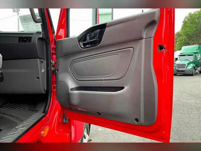 2021 INT LT625 6x4