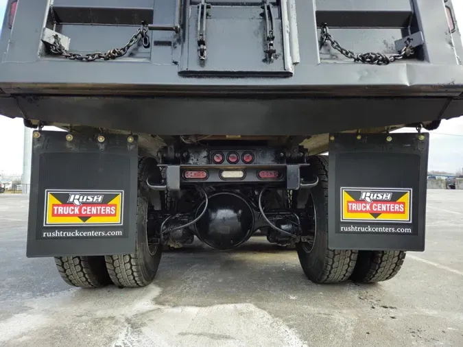 2019 International HX620