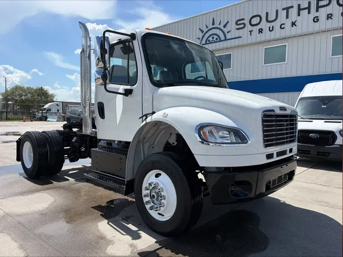 2021 Freightliner M2 1066f034e011c3fa19a13f5e6a45fb70792
