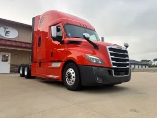 2020 Freightliner New Cascadia 126