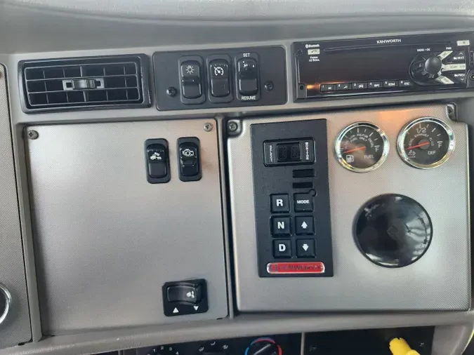 2019 Kenworth T270