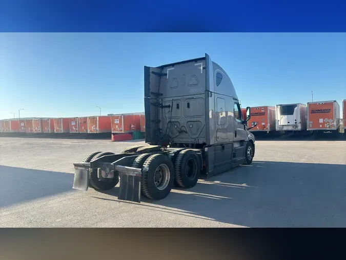 2024 Freightliner Cascadia