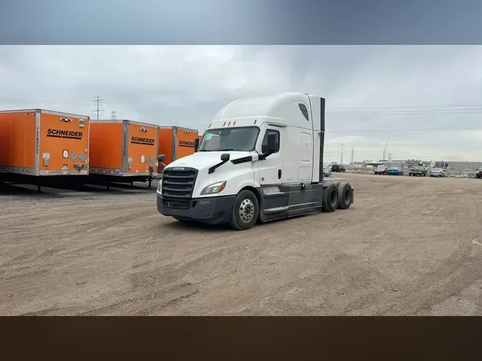 2022 Freightliner Cascadia 126