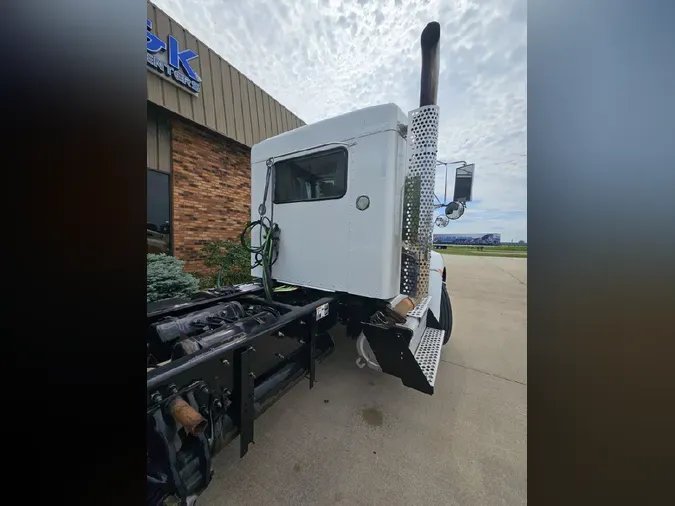 2018 KENWORTH T370