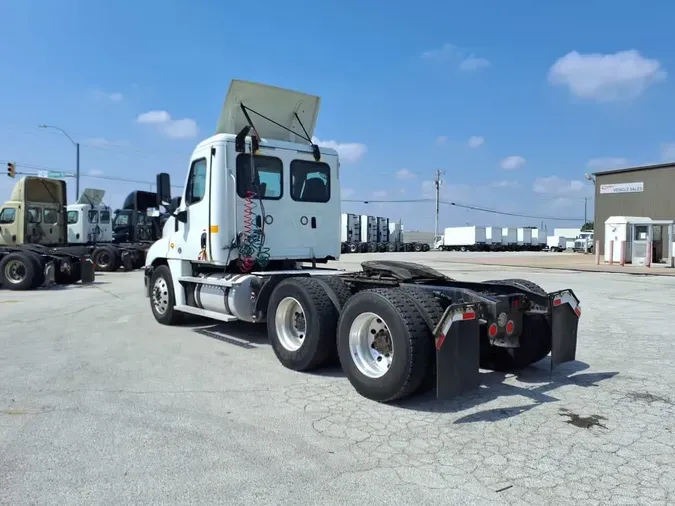 2018 FREIGHTLINER CASCADIA 125