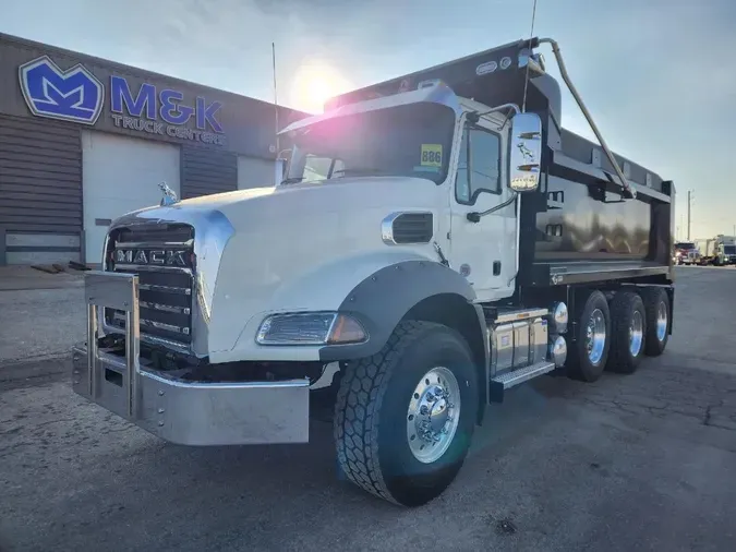 2026 MACK GR84B