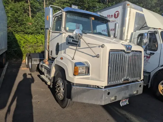 2021 WESTMOR INDUSTRIES, LLC 4700SB