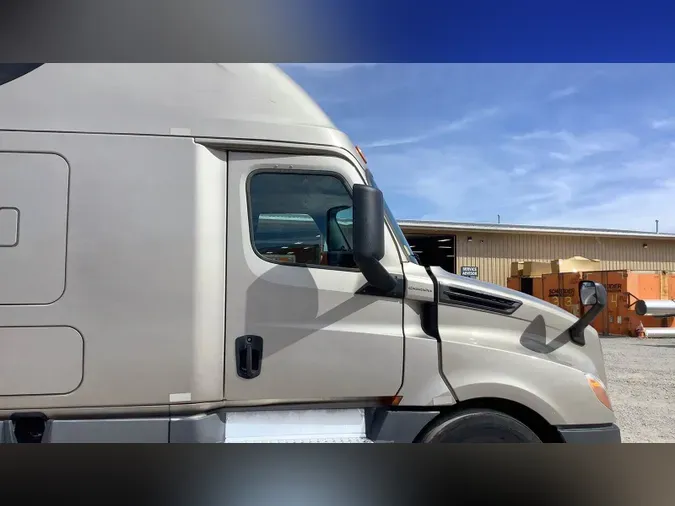 2020 Freightliner Cascadia