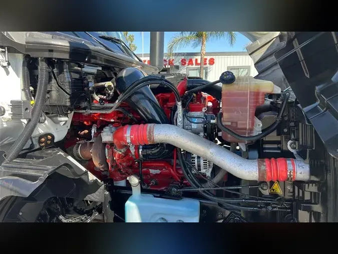 2020 INTERNATIONAL LT