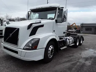 2016 Volvo VNL64TRACTOR