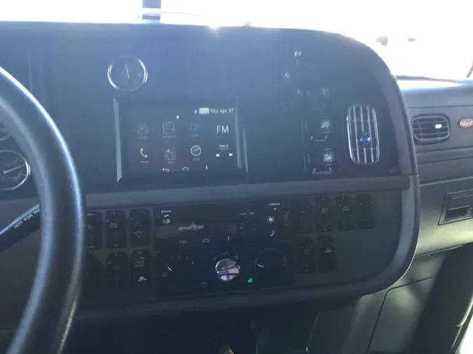 2018 PETERBILT 389