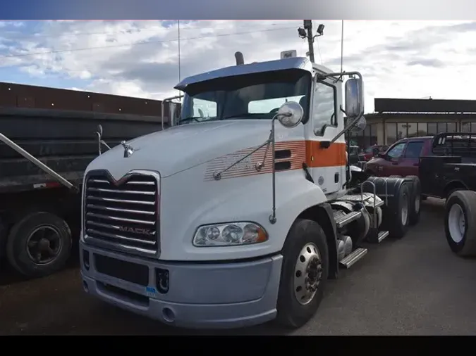 2017 MACK PINNACLE CXU6136f26380fff0f6f692389a4e448a9a19e