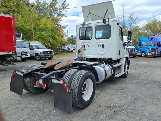 2018 FREIGHTLINER/MERCEDES CASCADIA 1136f27890bdf510e4139e0e1a5fa5c5ef5