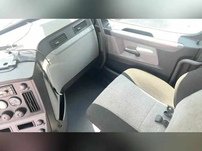 2020 Freightliner Cascadia 126
