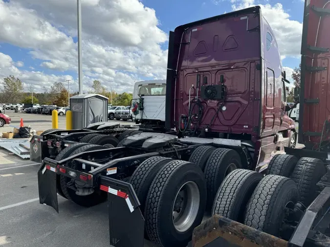 2020 Freightliner Cascadia