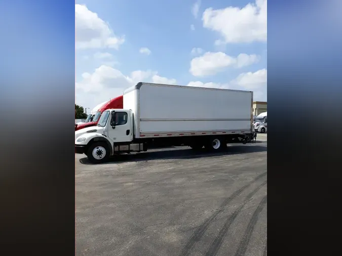 2021 Freightliner Business Class M2 106