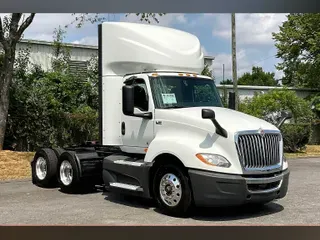 2021 INT LT625 6x4