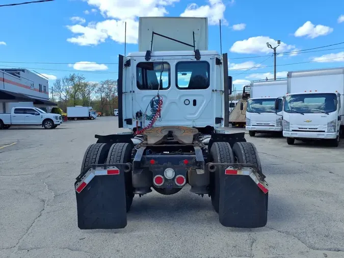 2019 FREIGHTLINER/MERCEDES CASCADIA 125