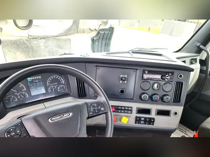 2020 FREIGHTLINER CA126