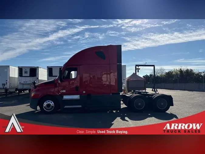 2022 FREIGHTLINER CA126