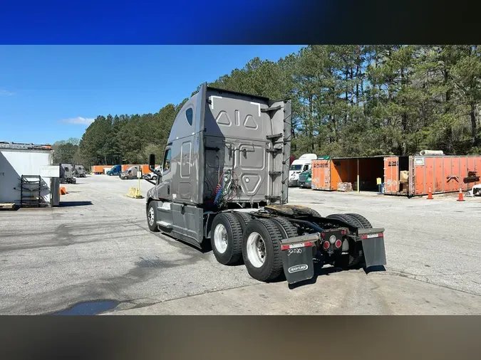 2024 Freightliner Cascadia 126