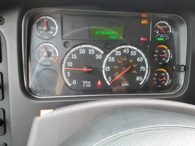 2019 FREIGHTLINER/MERCEDES M2 106