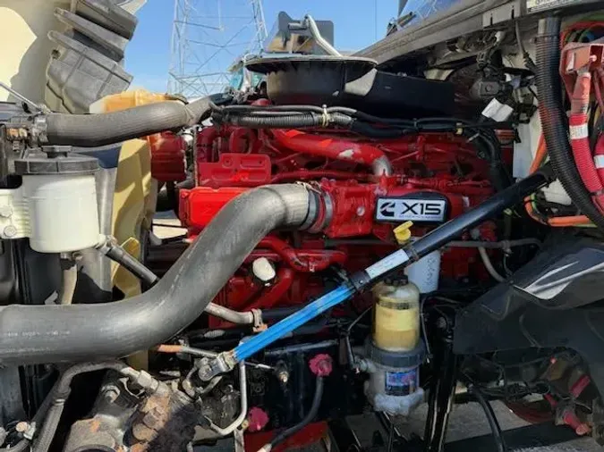 2019 International LT625