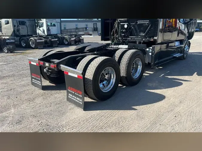 2020 FREIGHTLINER CA126