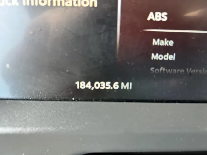 2023 Peterbilt 579