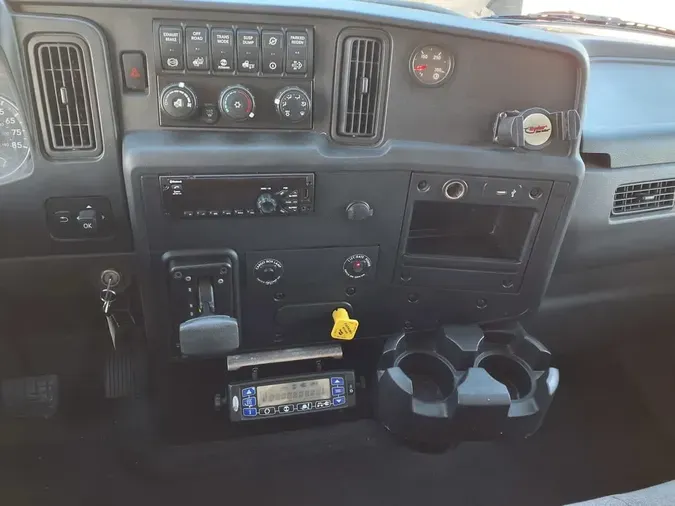 2020 NAVISTAR INTERNATIONAL MV607 (4X2)