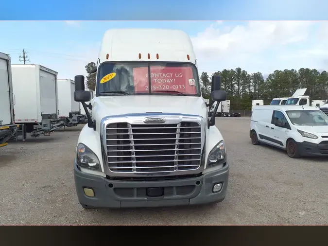 2019 FREIGHTLINER/MERCEDES CASCADIA 125