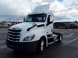 2020 FREIGHTLINER NEW CASCADIA 126