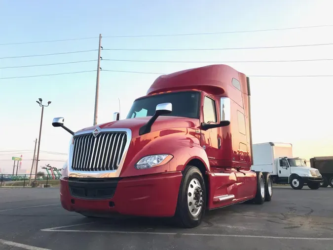 2019 International LT625