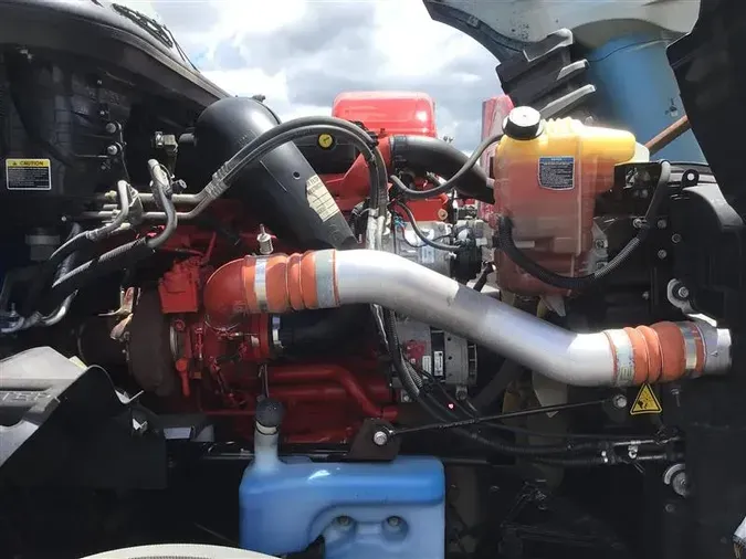 2020 INTERNATIONAL LT625
