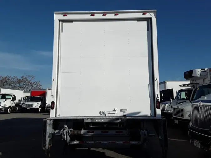 2019 FREIGHTLINER/MERCEDES M2 106