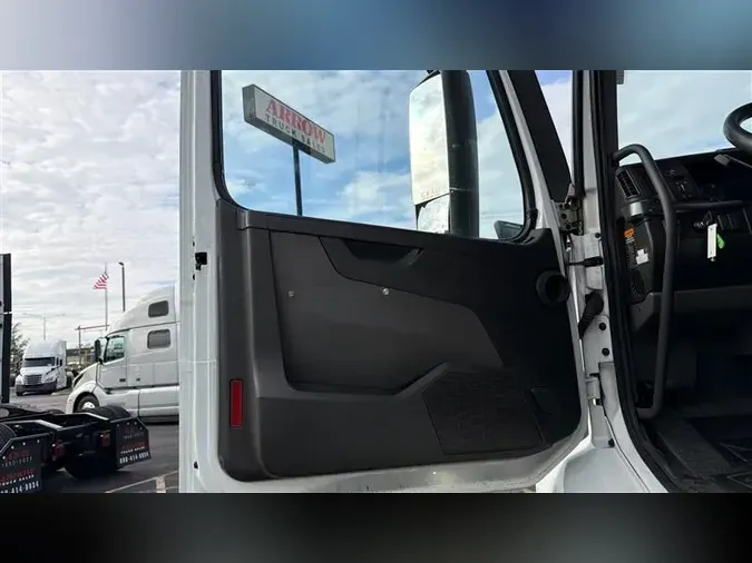 2023 VOLVO VNR3006f50a423467709eb272bdced2ee90973