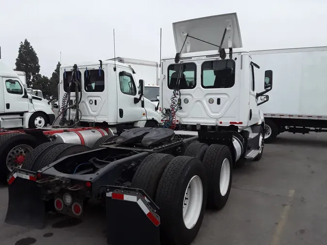 2019 FREIGHTLINER/MERCEDES CASCADIA PX12564ST