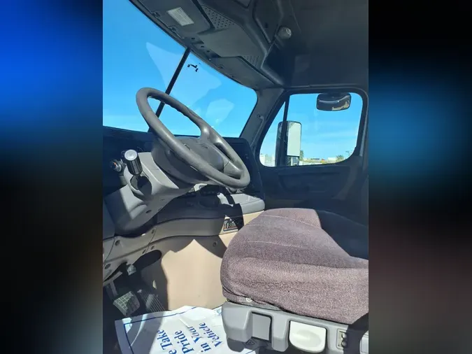 2018 FREIGHTLINER/MERCEDES CASCADIA 125