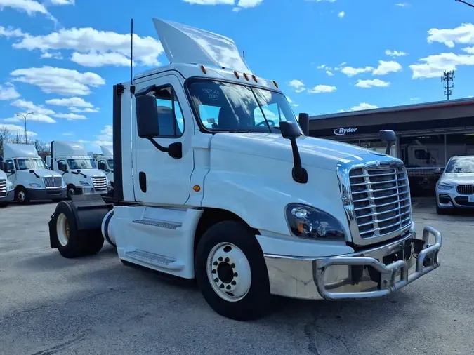 2019 FREIGHTLINER/MERCEDES CASCADIA 125