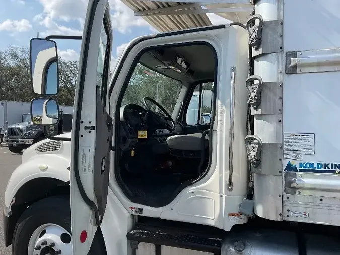 2017 Freightliner M2