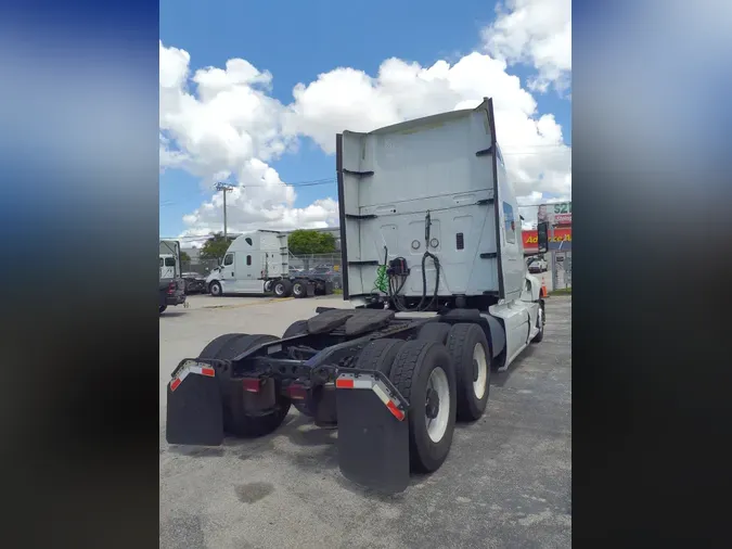 2020 NAVISTAR INTERNATIONAL LT625 SLPR CAB