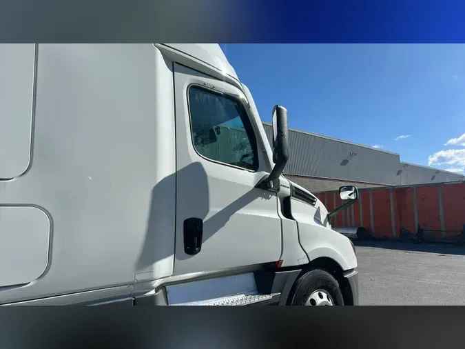 2022 Freightliner Cascadia 1266f5d44fd1840f86f3b361bdd69ee97d4