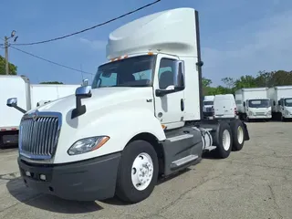 2018 NAVISTAR INTERNATIONAL LT625 DAYCAB T/A