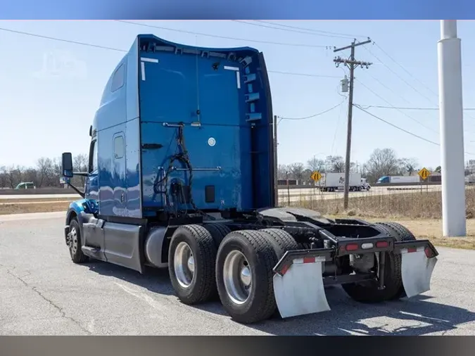 2022 PETERBILT 579