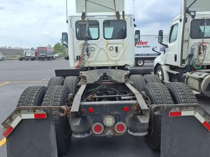 2018 FREIGHTLINER CASCADIA 125