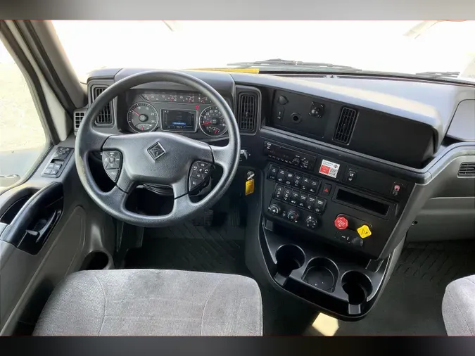 2021 INT LT625 6x4
